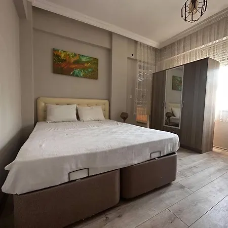 300 Meters To Konyaalti Beach 2+1 Holiday Apartment