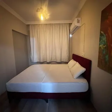 Apartment 300 Meters To Konyaalti Beach 2+1 Holiday